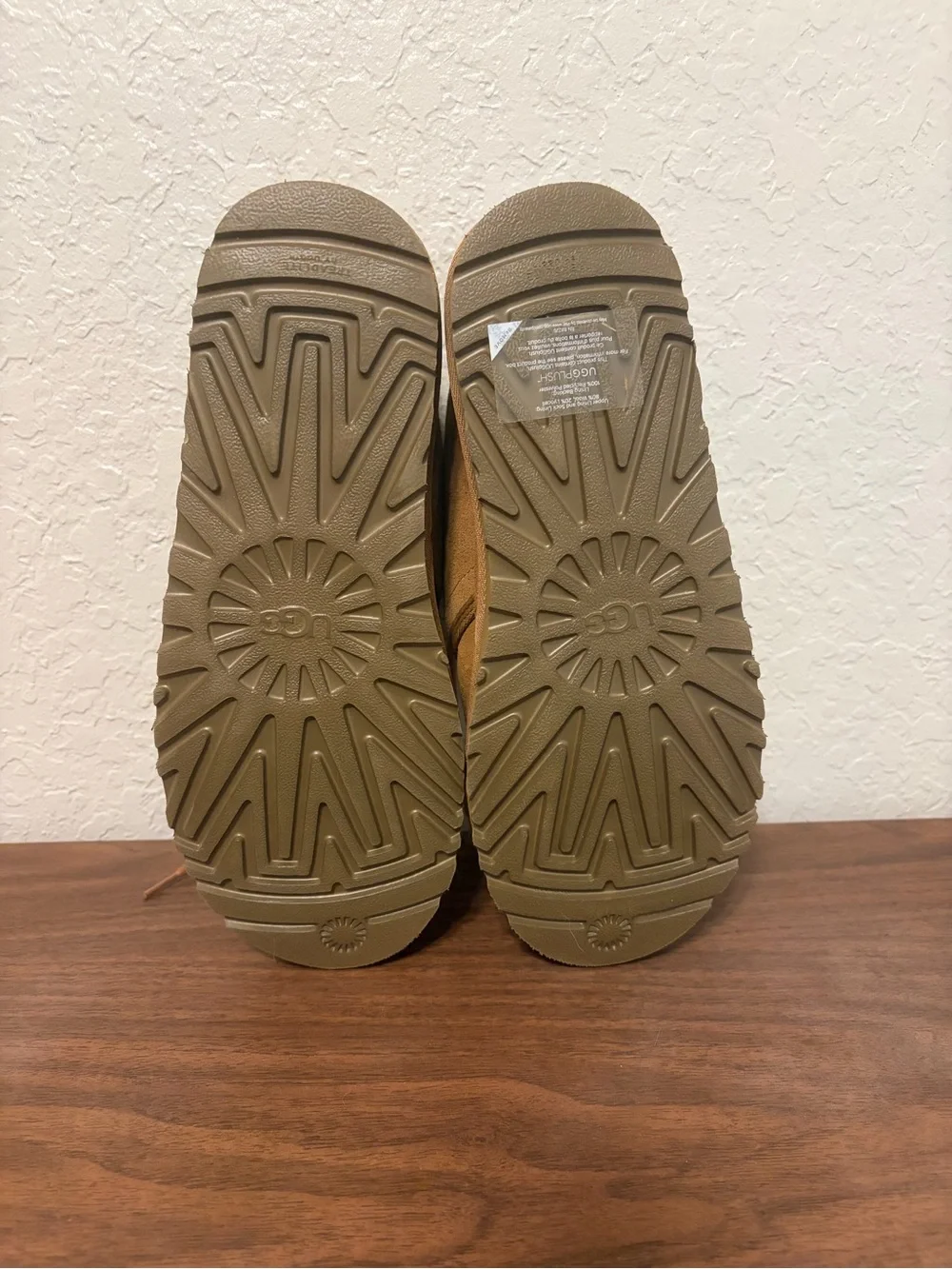 UGG Men's Neumel Suede Casual Boots